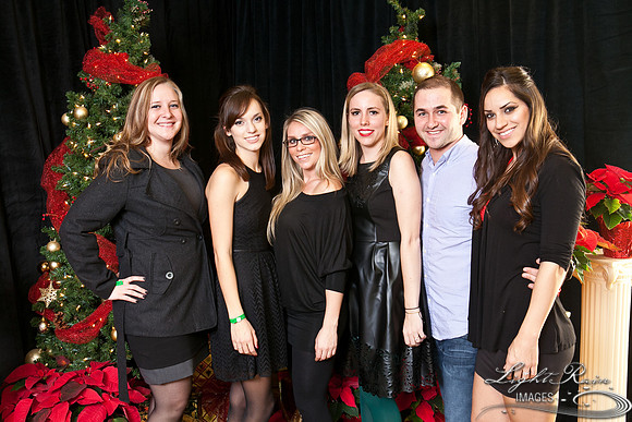367_HolidayPhotoBooth2013byLightRainImages