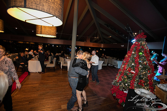 UGCxmas-5005