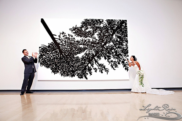 museum wedding photos