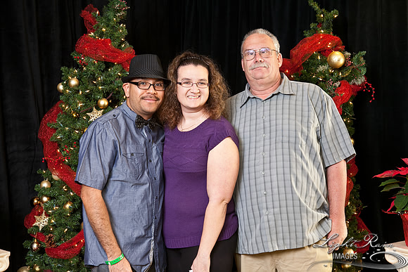 321_HolidayPhotoBooth2013byLightRainImages