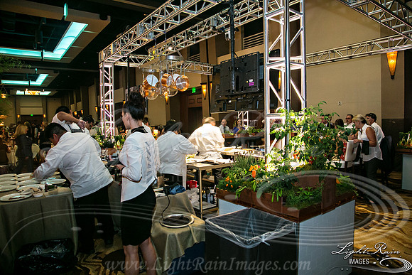 655-FlavorsPHX-LightRainImages05272016