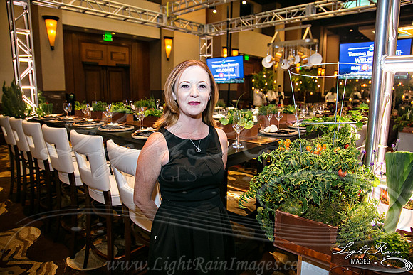 196-FlavorsPHX-LightRainImages05272016