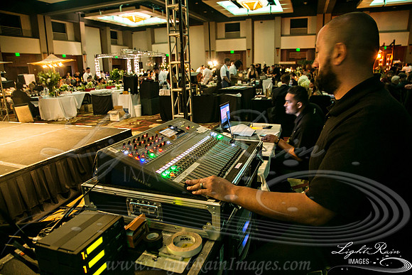 500-FlavorsPHX-LightRainImages05272016