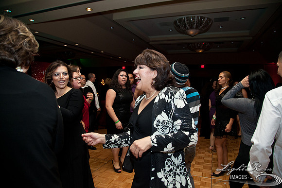 148_HolidayParty2013byLightRainImages