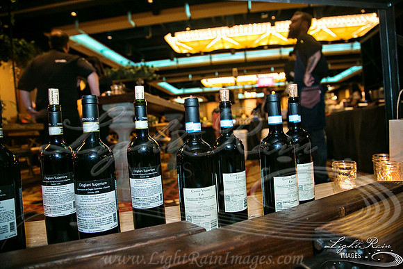 362-FlavorsPHX-LightRainImages05272016