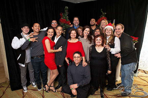 620_HolidayPhotoBooth2013byLightRainImages