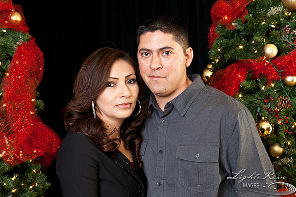 376_HolidayPhotoBooth2013byLightRainImages