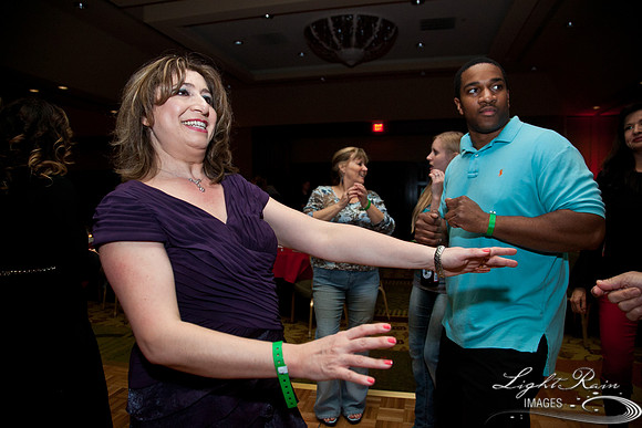 142_HolidayParty2013byLightRainImages