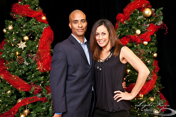 520_HolidayPhotoBooth2013byLightRainImages