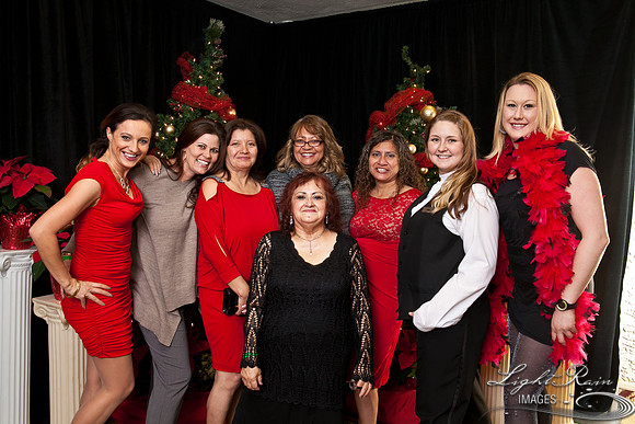 624_HolidayPhotoBooth2013byLightRainImages