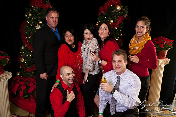 556_HolidayPhotoBooth2013byLightRainImages