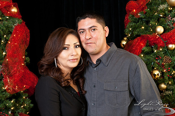 377_HolidayPhotoBooth2013byLightRainImages