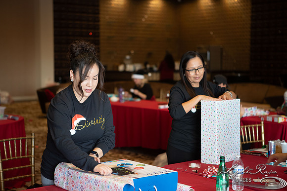 Gifts-8397