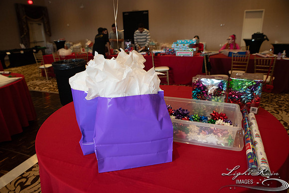 Gifts-8402