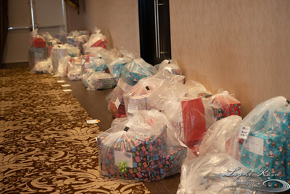 Gifts-8406