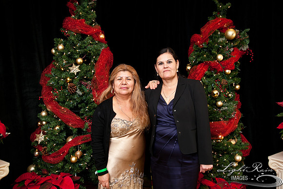512_HolidayPhotoBooth2013byLightRainImages