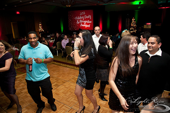 127_HolidayParty2013byLightRainImages