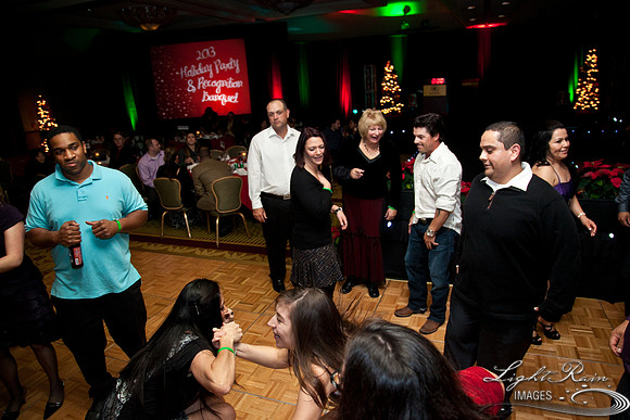 126_HolidayParty2013byLightRainImages