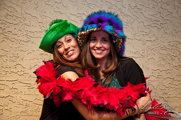 619_HolidayPhotoBooth2013byLightRainImages