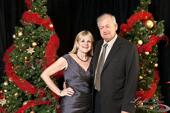 327_HolidayPhotoBooth2013byLightRainImages