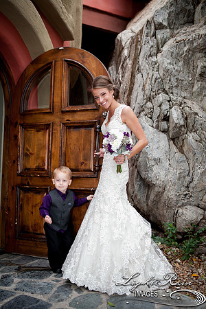 078_DifferentPointeofView_Wedding Photos
