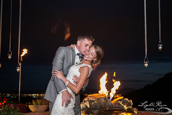 115_DifferentPointeofView_Wedding Photos