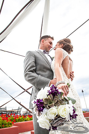 055_DifferentPointeofView_Wedding Photos