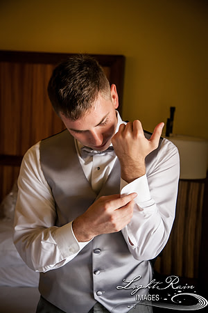 012_DifferentPointeofView_Wedding Photos