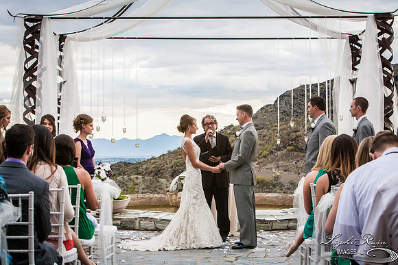 087_DifferentPointeofView_Wedding Photos
