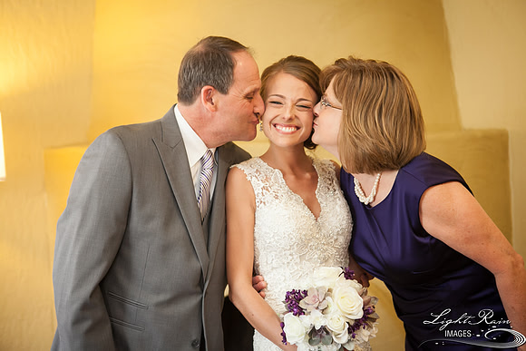 029_DifferentPointeofView_Wedding Photos