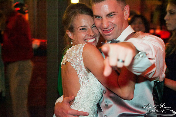 133_DifferentPointeofView_Wedding Photos
