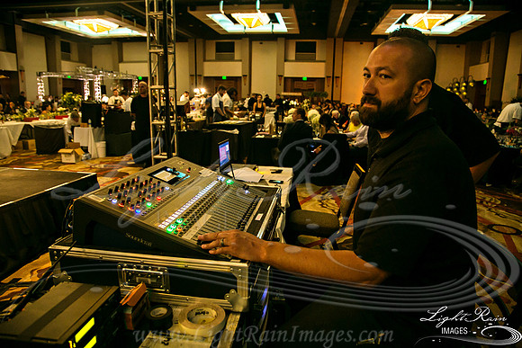 501-FlavorsPHX-LightRainImages05272016