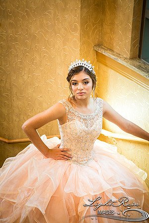 076_LightRainImages-Quinceanera9032017
