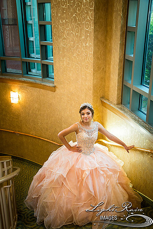 077_LightRainImages-Quinceanera9032017