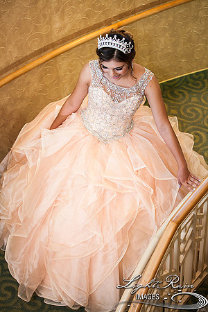 176_LightRainImages-Quinceanera9032017