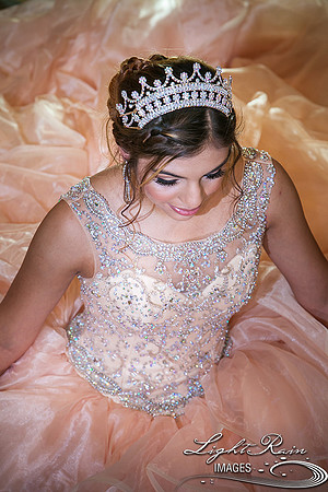 206_LightRainImages-Quinceanera9032017