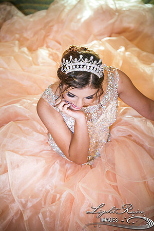 210_LightRainImages-Quinceanera9032017