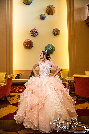 250_LightRainImages-Quinceanera9032017