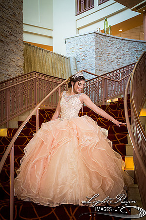 256_LightRainImages-Quinceanera9032017