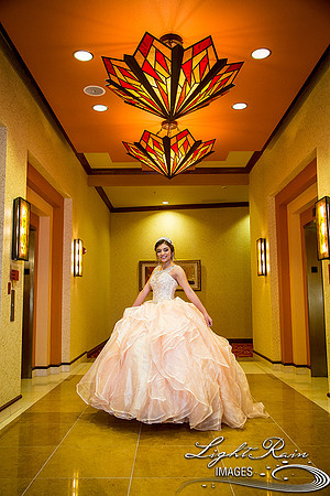 278_LightRainImages-Quinceanera9032017