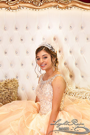 353_LightRainImages-Quinceanera9032017