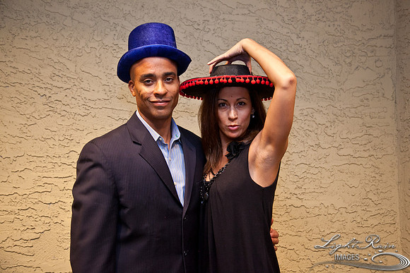 616_HolidayPhotoBooth2013byLightRainImages