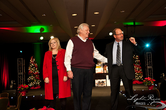 260_HolidayParty2013byLightRainImages