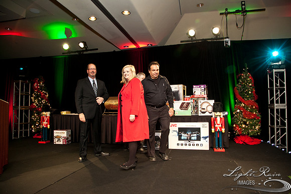 251_HolidayParty2013byLightRainImages