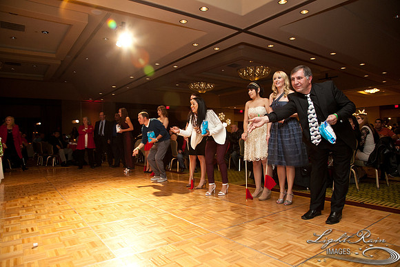 233_HolidayParty2013byLightRainImages