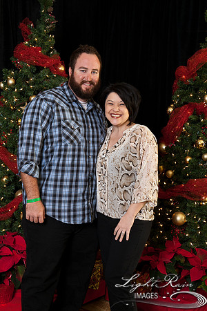 459_HolidayPhotoBooth2013byLightRainImages