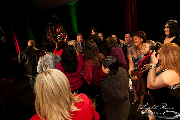 084_HolidayParty2013byLightRainImages