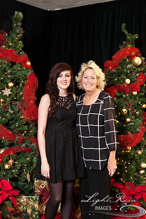340_HolidayPhotoBooth2013byLightRainImages