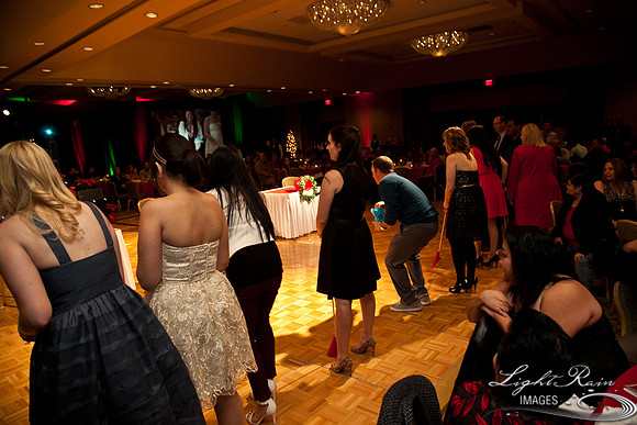 238_HolidayParty2013byLightRainImages