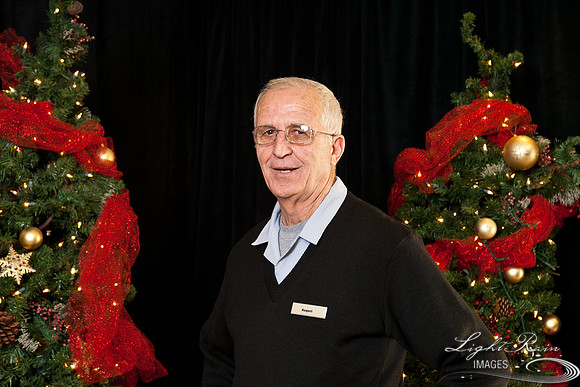 688_HolidayPhotoBooth2013byLightRainImages
